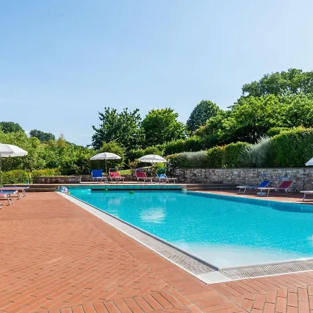 Lovely Holiday In With Pool *